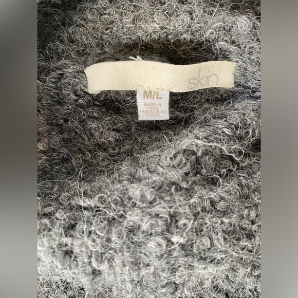 Alpaca Sweater Robe - Picture 2 of 4